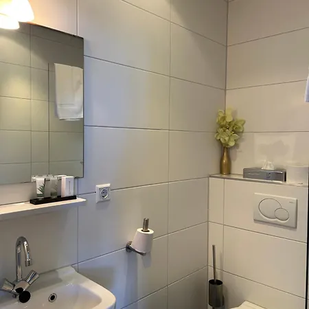 Het Wapen * Rhoon